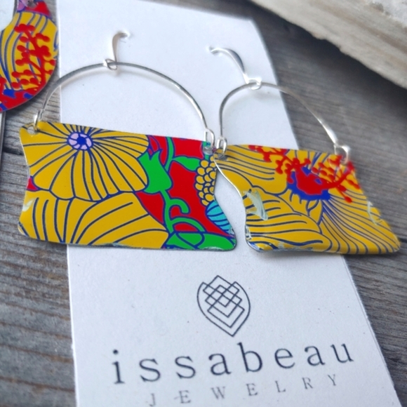 SOLD Upcycled LUSH Bathbomb Tin Earrings - Picture 2 of 9